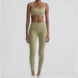 Aritzia Golden Butter Rib Cheeky Hi-Rise 26” Sundried Olive Leggings Size 0